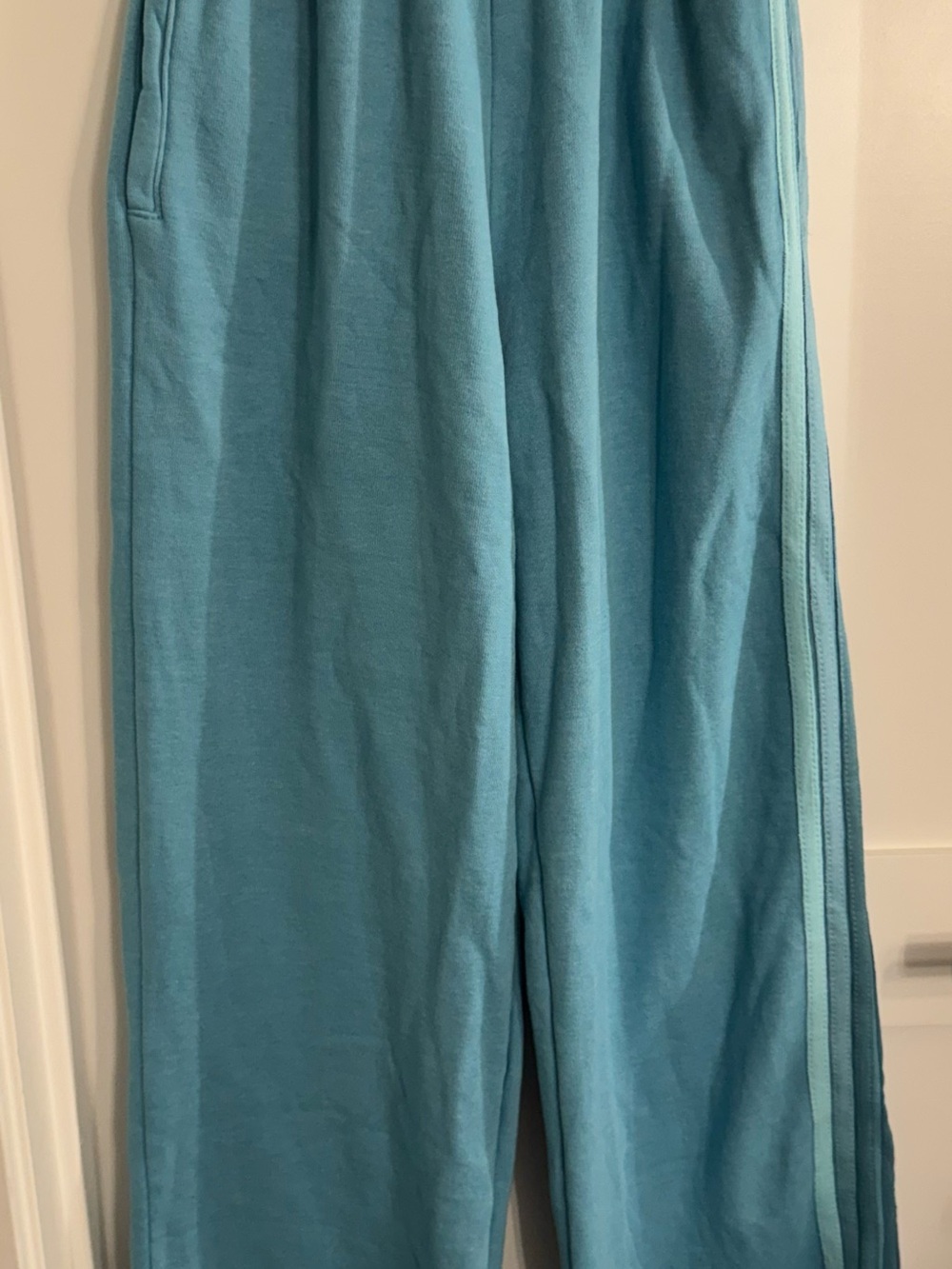 Aviator Nation 5 stripe aqua cropped hoodie and wide leg sweatpants NWOT XS set - Picture 8 of 16